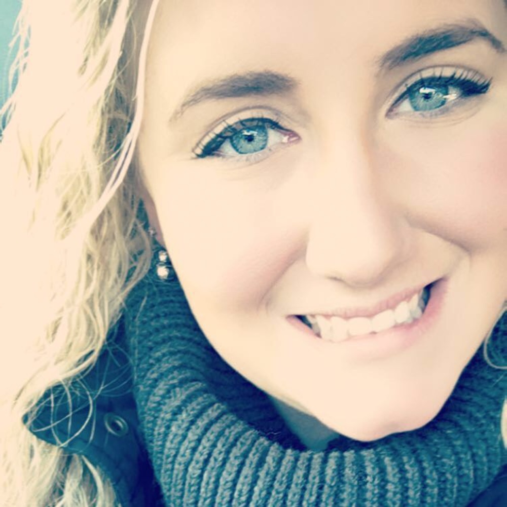 Meet your Posher, Danielle